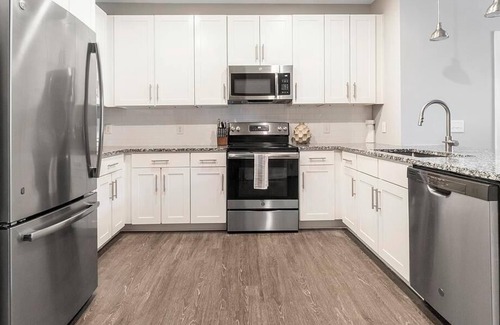 Chapel Hill Apartment | Landing at Blu on Farrington - 2 Bedrooms in Woodland Acres