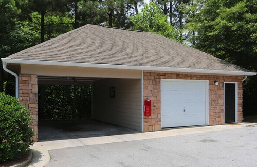 Lithia Springs Apartment | Landing at Brodick Hill - 2 Bedrooms in Downtown Douglasville
