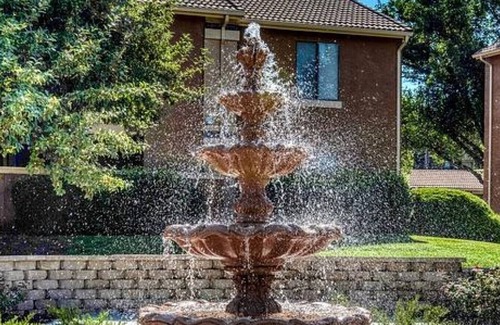 Overland Park Apartment | Landing at Casa de Fuentes - 1 Bedroom in Casa De Fuentes