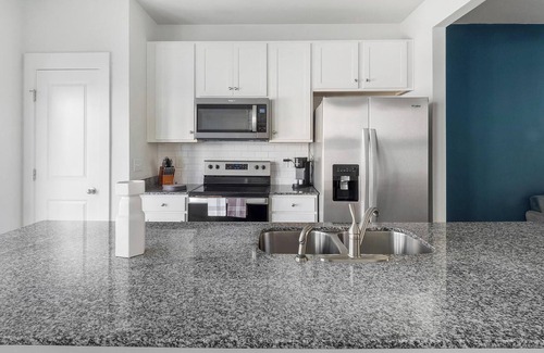 Summerville Apartment | Landing at Chamberlain Pines - 3 Bedrooms in Su.