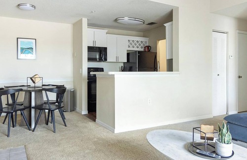 Trailer Estates Apartment | Landing at Champions Walk - 1 Bedroom in South .