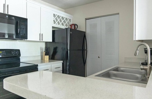 Trailer Estates Apartment | Landing at Champions Walk - 1 Bedroom in South .