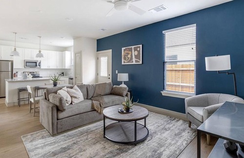 Tarrant County Apartment | Landing at Chaparral Ranch - 2 Bedrooms in South Fort Worth