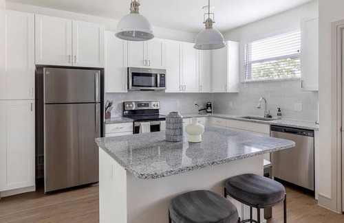 Tarrant County Apartment | Landing at Chaparral Ranch - 2 Bedrooms in South Fort Worth