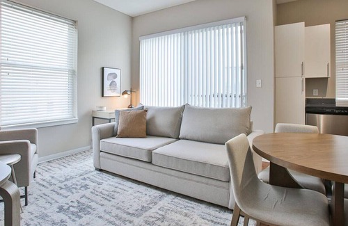 West Central Apartment | Landing at Cityscape Flats - 2 Bedrooms in West Central