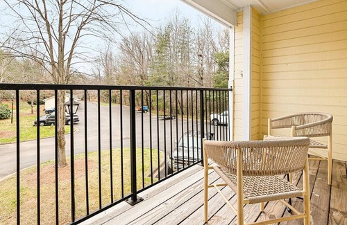 Winston - Salem Apartment | Landing at Crowne Club Apartments - 1 Bedroom in Downtown Winston Salem