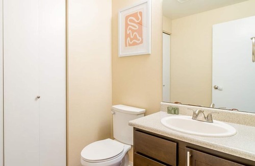 Renton Apartment | Landing at Echo Mountain - 2 Bedrooms in Downtown Kent