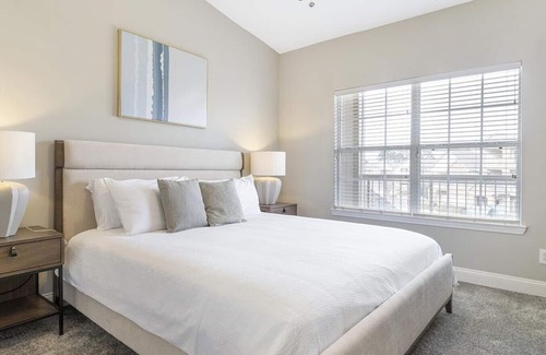 McDonough Apartment | Landing at Elevate Greene - 2 Bedrooms in Downtown Mc Donough