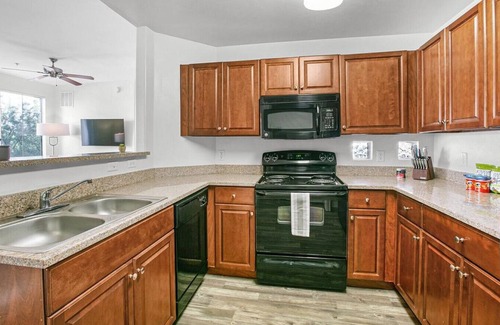 Tucson Apartment | Landing at Equestrian - 2 Bedrooms in Countryside