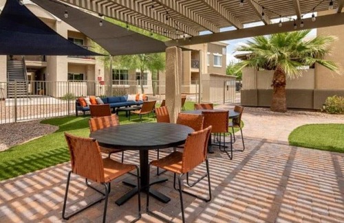 Tucson Apartment | Landing at Equestrian - 2 Bedrooms in Countryside