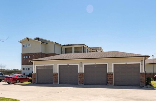 Katy Apartment | Landing at Falcon at Grand Harbor - 1 Bedroom in West Cypress