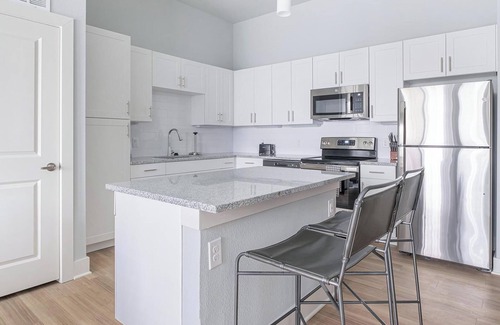 Conroe Apartment | Landing at Flats at Hooper Hill - 1 Bedroom in .