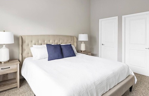 Riverside Apartment | Landing at Grafton Park - 2 Bedrooms in Riverside
