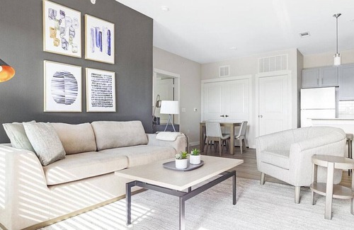 San Marcos Apartment | Landing at Hawthorne at Blanco Riverwalk - 1 Bedroom in Downtown San Marcos