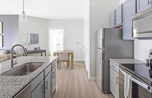 San Marcos Apartment | Landing at Hawthorne at Blanco Riverwalk - 1 Bedroom in Downtown San Marcos
