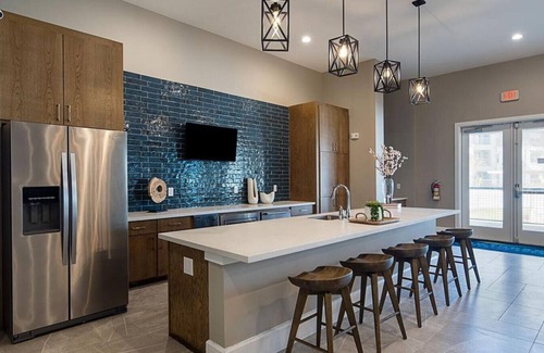 San Marcos Apartment | Landing at Hawthorne at Blanco Riverwalk - 2 Bedrooms in Downtown San Marcos
