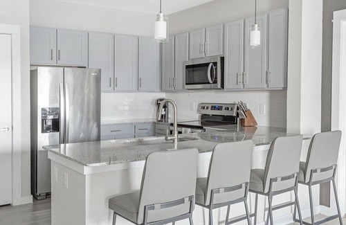 San Marcos Apartment | Landing at Hawthorne at Blanco Riverwalk - 2 Bedrooms in Downtown San Marcos