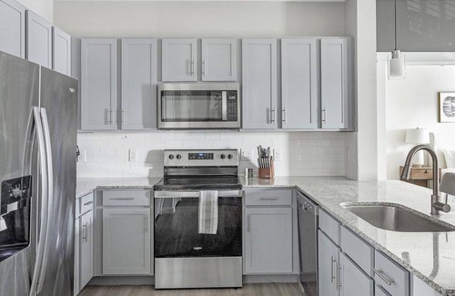 San Marcos Apartment | Landing at Hawthorne at Blanco Riverwalk - 2 Bedrooms in Downtown San Marcos