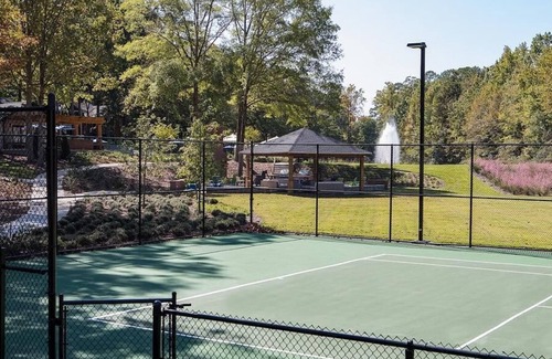 Meadowbrook Apartment | Landing at Inverness Cliffs Apartment Homes - 1 Bedroom in Downtown Meadowbrook