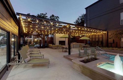 Cityplace Apartment | Landing at Ivy Urban Living - 1 Bedroom in Old East Dallas