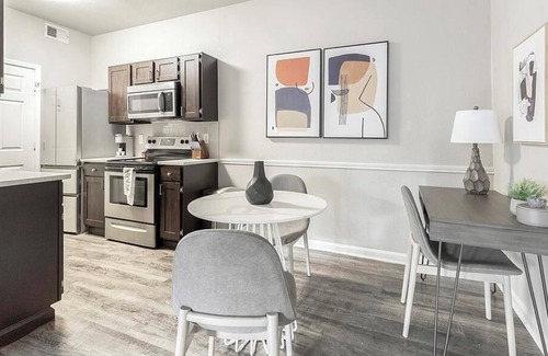 Cityplace Apartment | Landing at Ivy Urban Living - 1 Bedroom in Old East Dallas