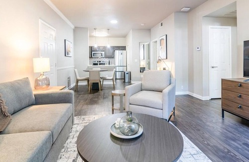 Cityplace Apartment | Landing at Ivy Urban Living - 3 Bedrooms in Old East Dallas