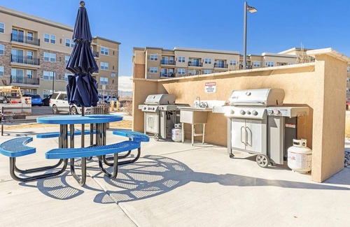 Loveland Apartment | Landing at Johnstown Plaza - 1 Bedroom in Johnstown