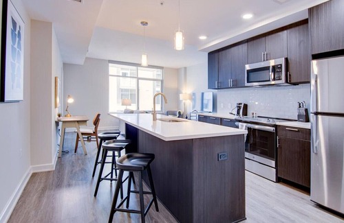 McLean Apartment | Landing at Kingston at McLean Crossing - 2 Bedrooms in Downtown Tysons