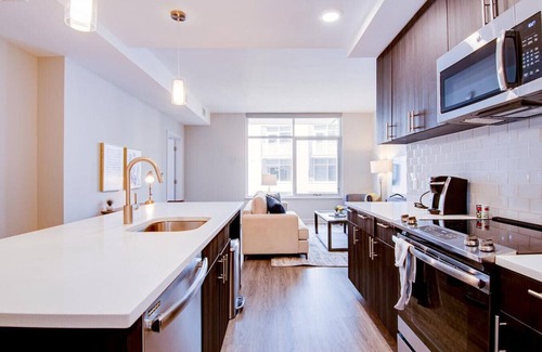 McLean Apartment | Landing at Kingston at McLean Crossing - 2 Bedrooms in Downtown Tysons