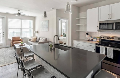 Wetmore Apartment | Landing at La Tierna - 2 Bedrooms in Northwest .