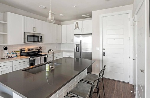 Wetmore Apartment | Landing at La Tierna - 2 Bedrooms in Northwest .