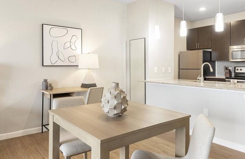 Wetmore Apartment | Landing at Landmark Grandview - 1 Bedroom in North Central