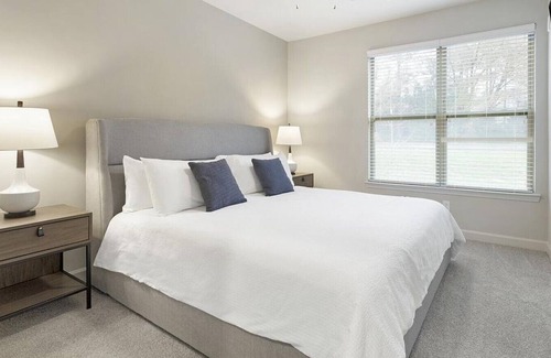 Wake Forest Apartment | Landing at Legacy Wake Forest - 2 Bedrooms in Downtown Wake Forest
