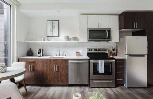 Mann Apartment | Landing at Madrone - 1 Bedroom in Central District