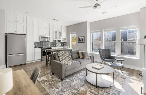 Franklin Apartment | Landing at McEwen Northside I - 1 Bedroom in Downtown Franklin