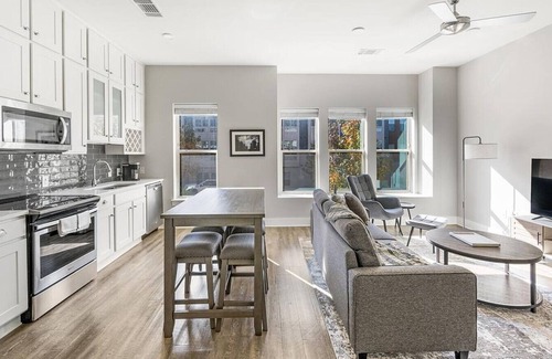 Franklin Apartment | Landing at McEwen Northside I - 1 Bedroom in Downtown Franklin