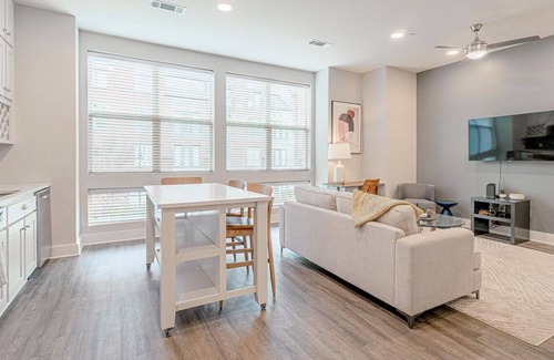 Franklin Apartment | Landing at McEwen Northside I - 2 Bedrooms in Downtown Franklin