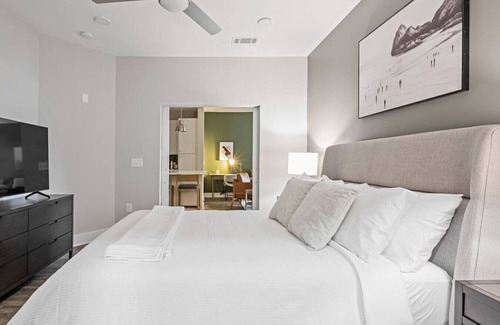 Franklin Apartment | Landing at McEwen Northside I - 1 Bedroom in Downtown Franklin