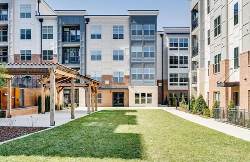 Franklin Apartment | Landing at McEwen Northside I - 2 Bedrooms in Downtown Franklin