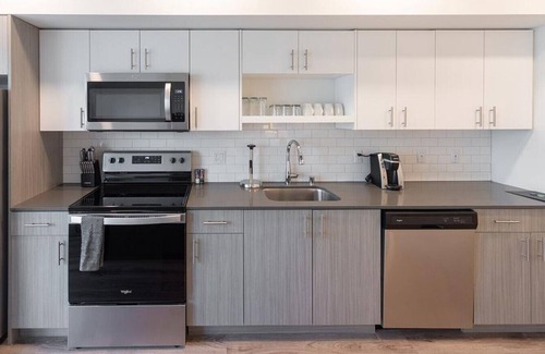 Kent Apartment | Landing at Midtown 64 - Studio in Downtown Kent