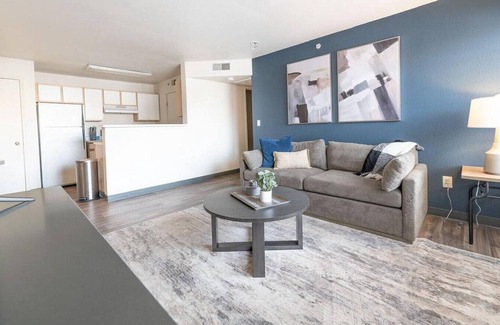 Albuquerque Apartment | Landing at Odyssey - 1 Bedroom in Downtown Albuquerque