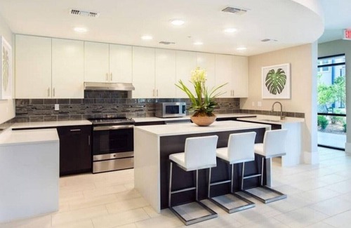 South Baton Rouge Apartment | Landing at Park Rowe Village at Perkins Rowe - 1 Bedroom in Oak Hills Place