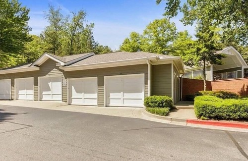 Marietta Apartment | Landing at Parkside Center - 1 Bedroom in Town Center