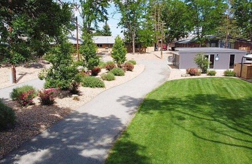 Longmont Apartment | Landing at Parkway Flats - 2 Bedrooms in Downtown Longmont