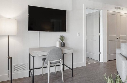 Draper Apartment | Landing at Point of View Apartments - 2 Bedrooms in Downtown Draper