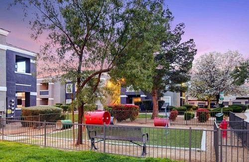 Rhodes Ranch Apartment | Landing at Portola on Russell - 2 Bedrooms in Rhodes Ranch