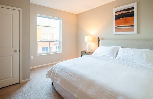 West Seventh Apartment | Landing at Riverview at Upper Landing - 1 Bedroom in West Seventh Fort Road