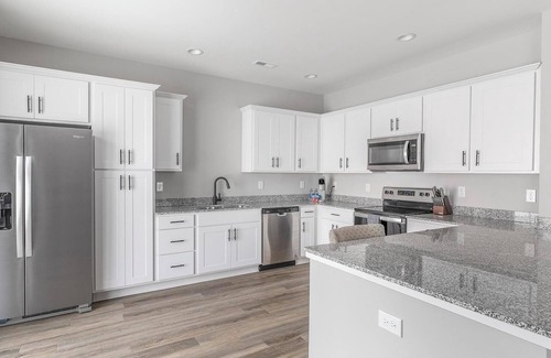 Madison Apartment | Landing at Sanctuary at Indian Creek - 1 Bedroo.