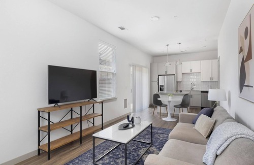 Fort Worth Apartment | Landing at Skyline Prairie - 2 Bedrooms in Fort.