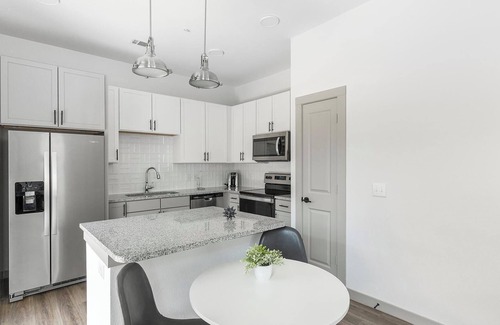 Fort Worth Apartment | Landing at Skyline Prairie - 2 Bedrooms in Fort.